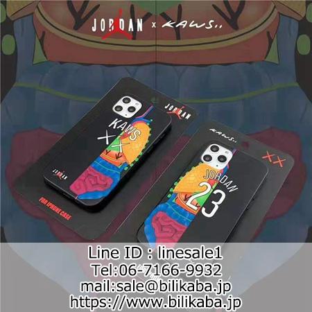 カウズ ジョーダン コラボ iphone11カバー