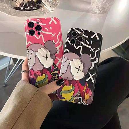 iphone12 pro/12pro maxカバーシンプル風kaws