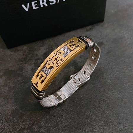 Versace 恋人へのプレゼント