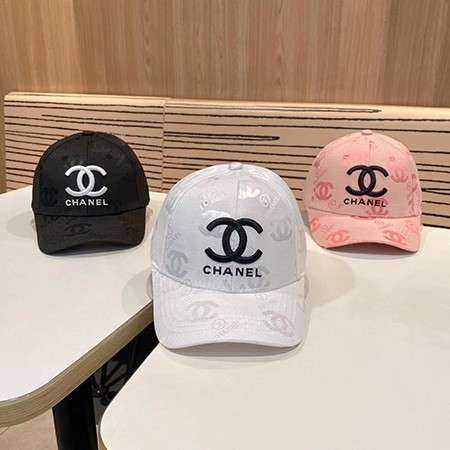 Chanel 帽子 ロゴ付き 流行り