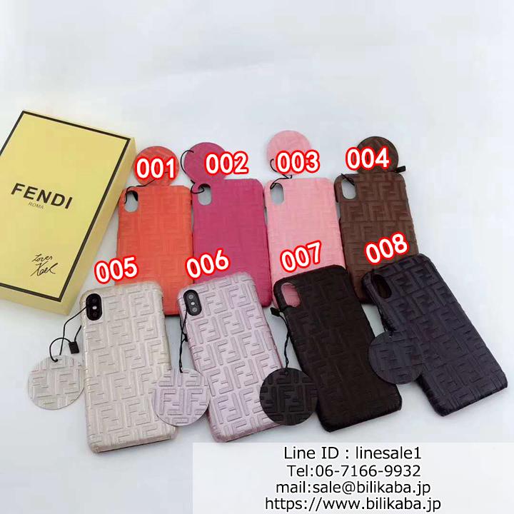 新作入荷 Fendi ロゴ柄入れ 携帯ケース