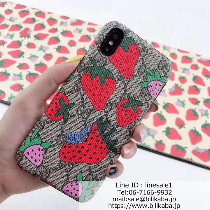 gucci iphonexs maxカバー 苺柄