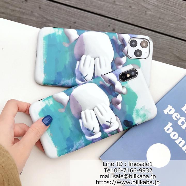 kaws iphone11pro case