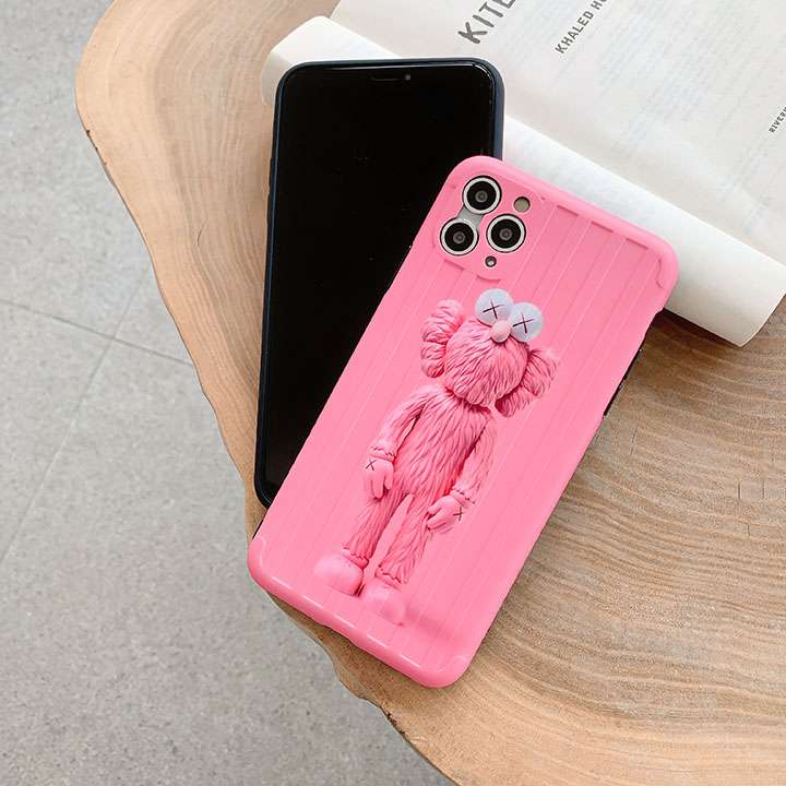 Kaws iphone12 pro/12mini ブランド柄 ケース