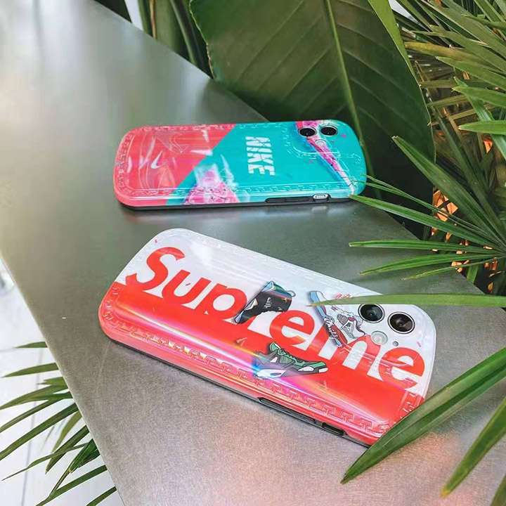 SupremeケースアイフォーンXR