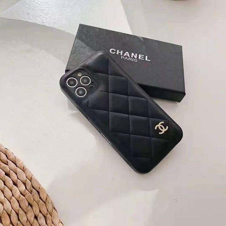 iPhone 8プラス 携帯ケース chanel