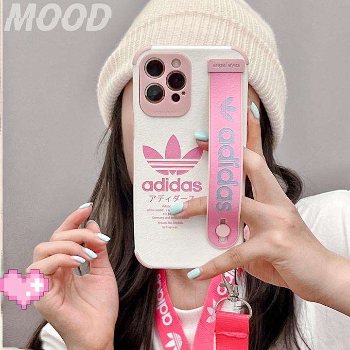 iPhone 7 プラス Adidas保護ケースクローバー柄