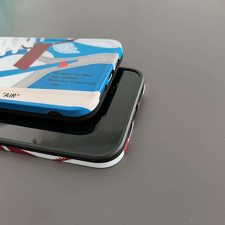 nike携帯ケースiPhone x/xsシリコン