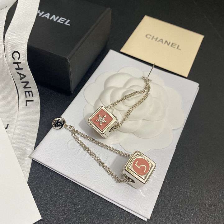 イヤリングChanel