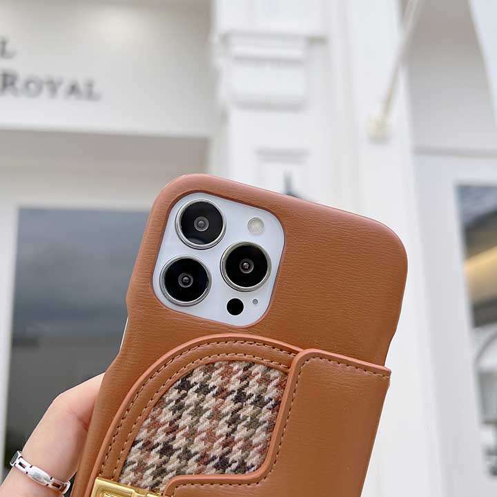 セリーヌケース合わせ易いiPhone 13 mini