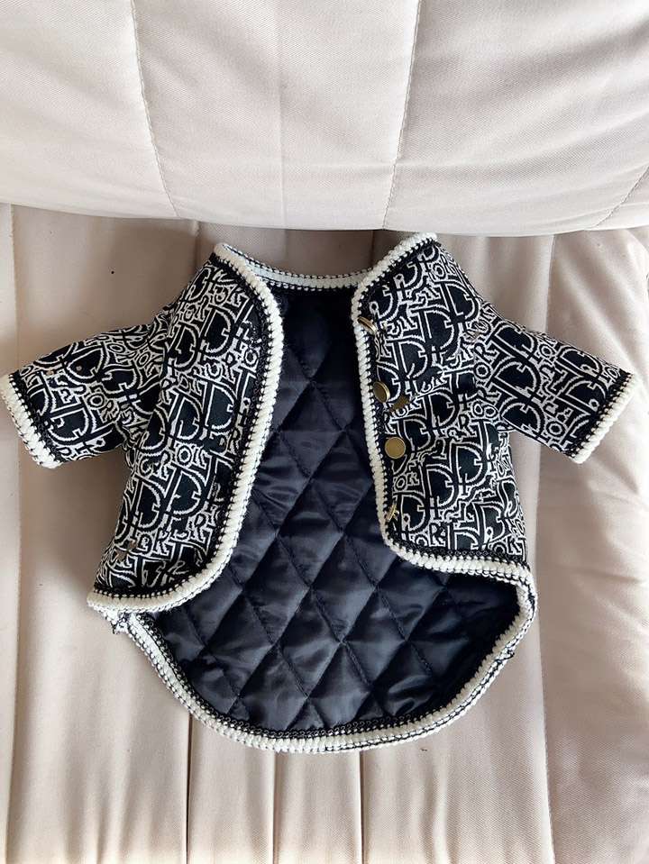 dior ペット服