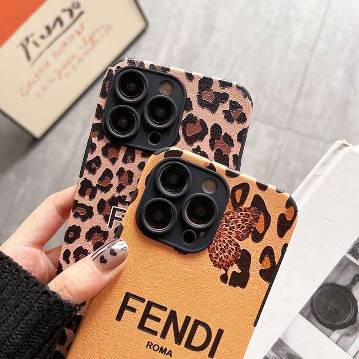 アイフォン 14 max Fendi スマホケース