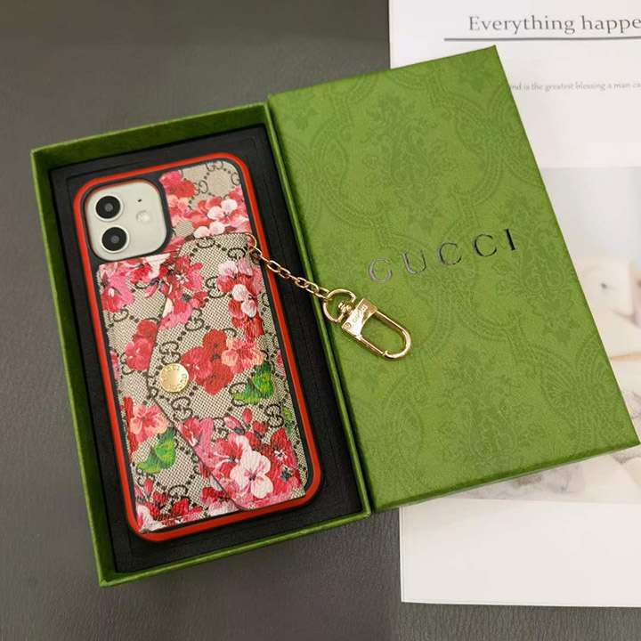 gucci 可愛い iphone 15 カバー