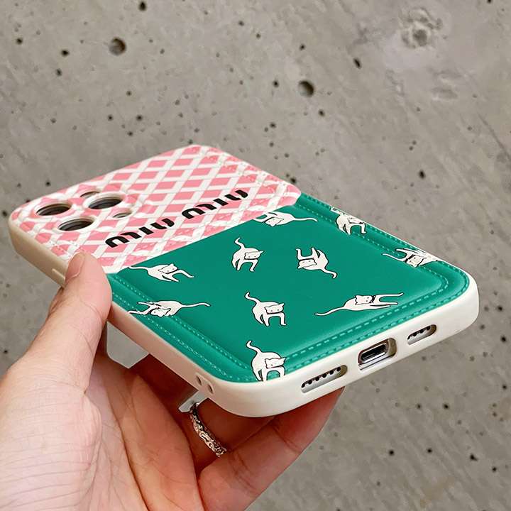 miumiu 携帯ケース