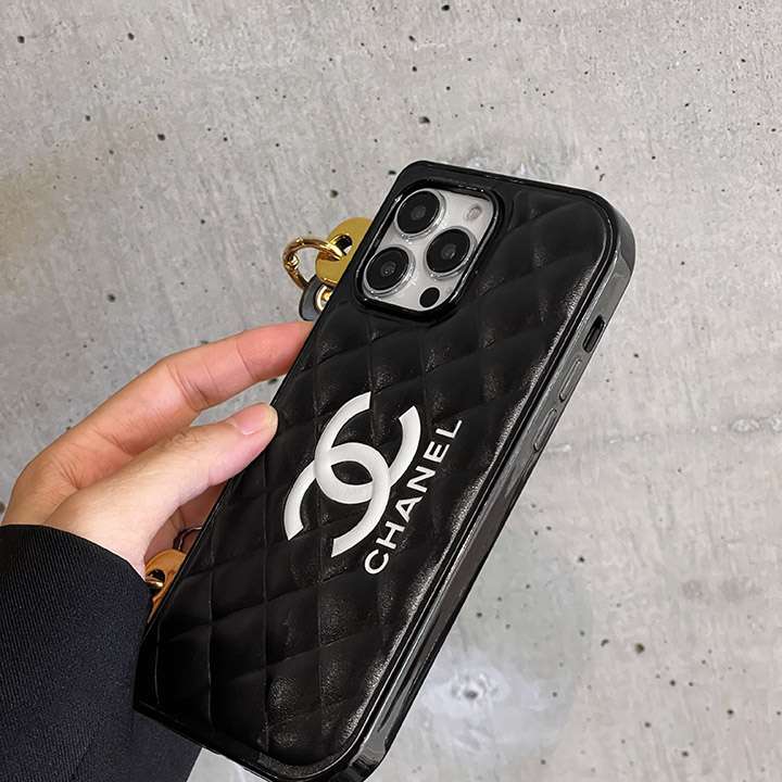 chanel 女性愛用 iphone 14 プロ スマホケース