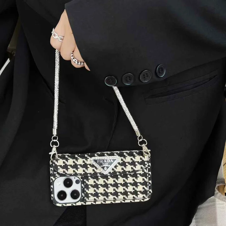 ブルドッグ prada プラダ アイホン16プラス 