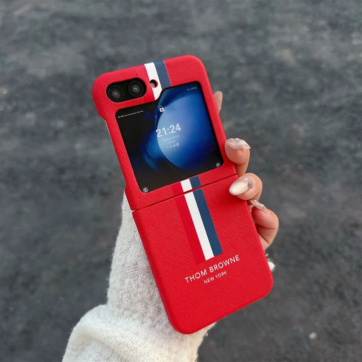 ブランド アイフォン 16プロ max thom browne トムブラウン スマホケース 
